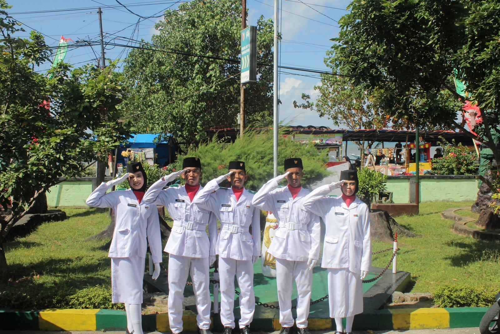 Thumbnail: Siswa SMK MUHAMMADIYAH 4 SANGKAPURA Menjadi Anggota Paskibra Kecamatan Sangkapura