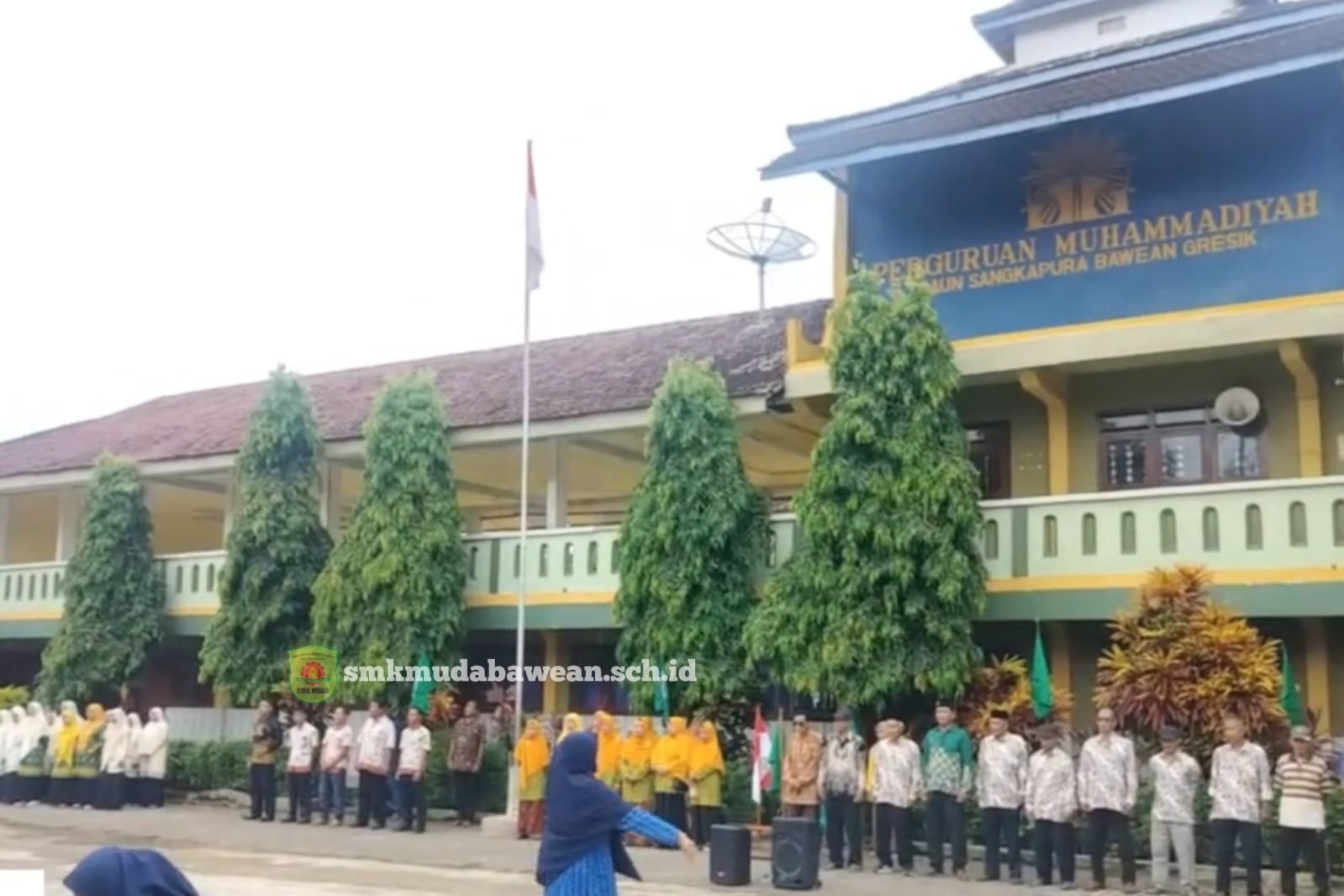 Thumbnail: Milad Muhammadiyah ke-113 Tahun 2025 || SMK Muhammadiyah 4 Sangkapura Rayakan Bersama Pimpinan Ranting Muhammadiyah Daun